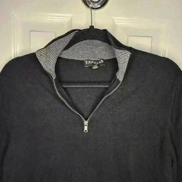 Express Men's Black Quarter Zip Pullover Business Casual Sweater Size Medium - Picture 5 of 9